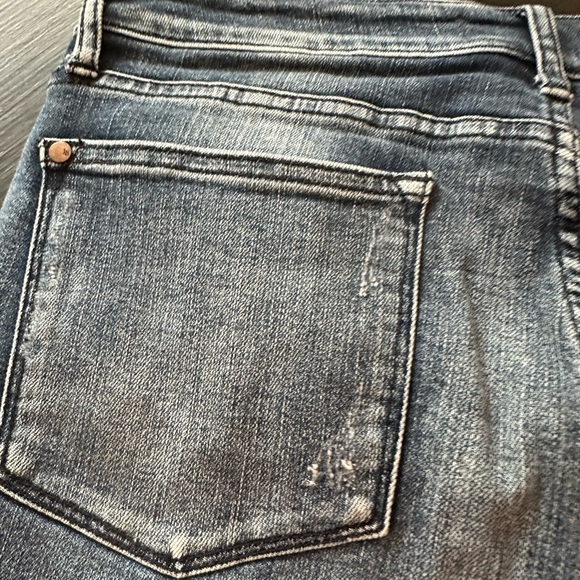 Judy Blue jeans - Picture 12 of 15